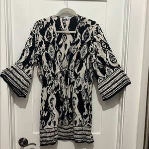 Ikat black and tan deep-v coverup Or wear as a tunic top. Cute black tassels.